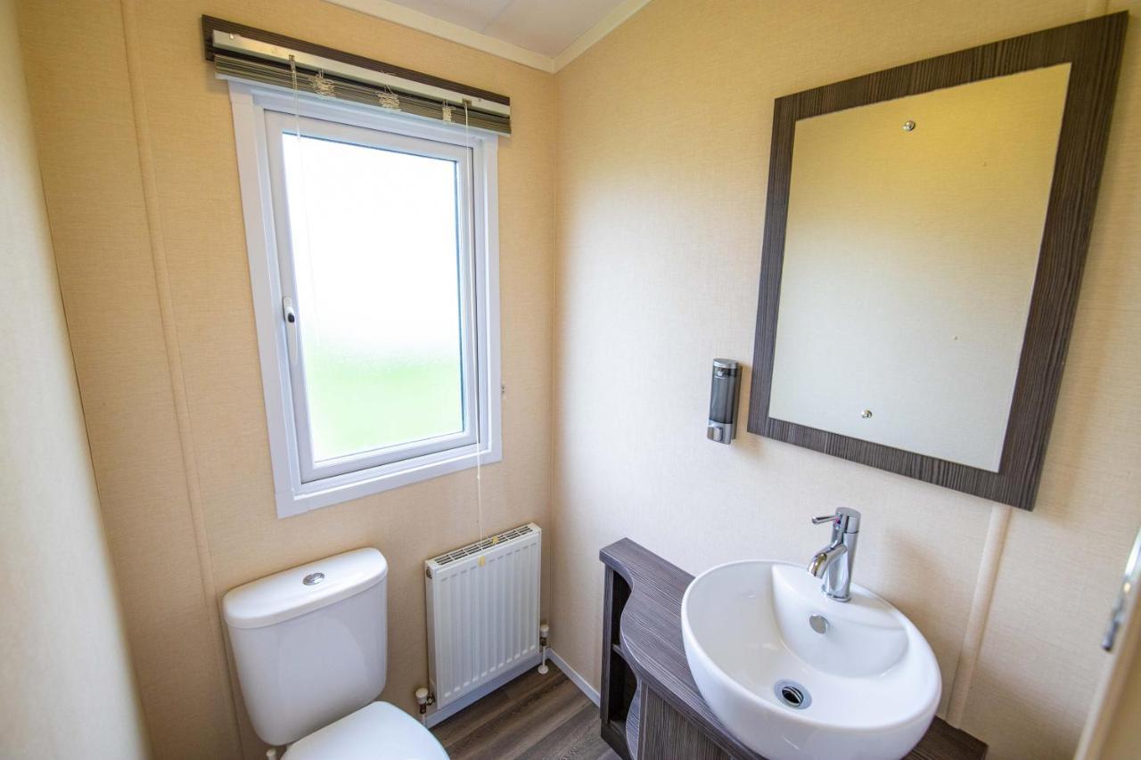 Big Skies Platinum Plus Holiday Home With Wifi, Netflix, Dishwasher, Decking Camber Exterior photo